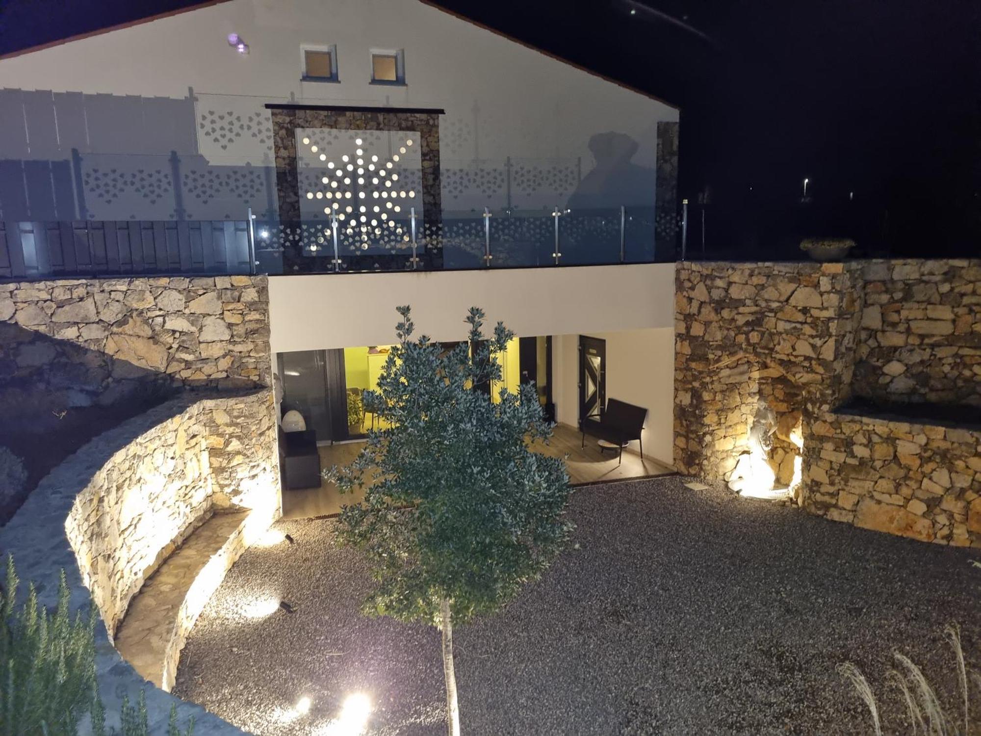 Shamare Resort **** Hrpelje Exterior photo